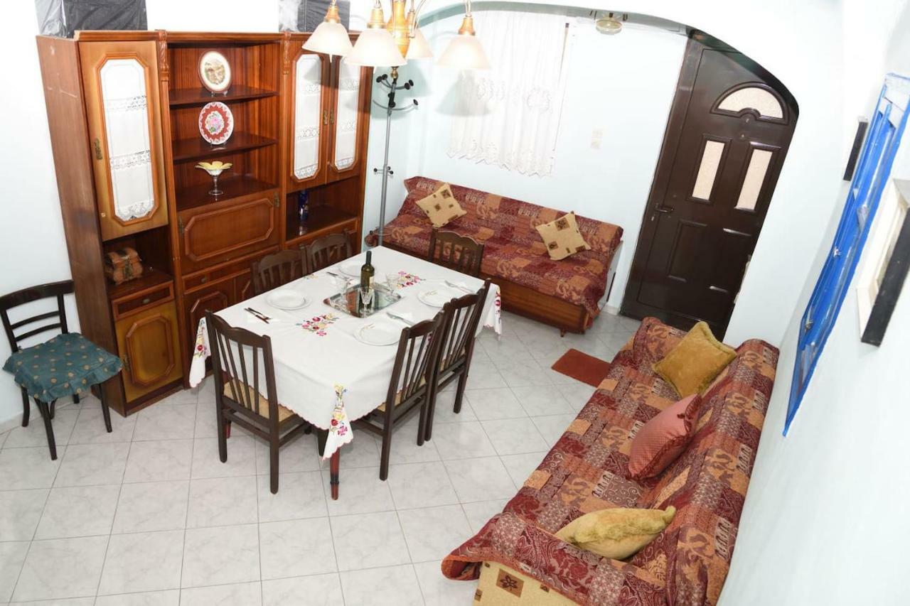 Villa Eleni's House à Chlomos Extérieur photo